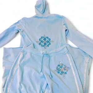Light Blue Hoodie and Sweatpants Set with Floral Design